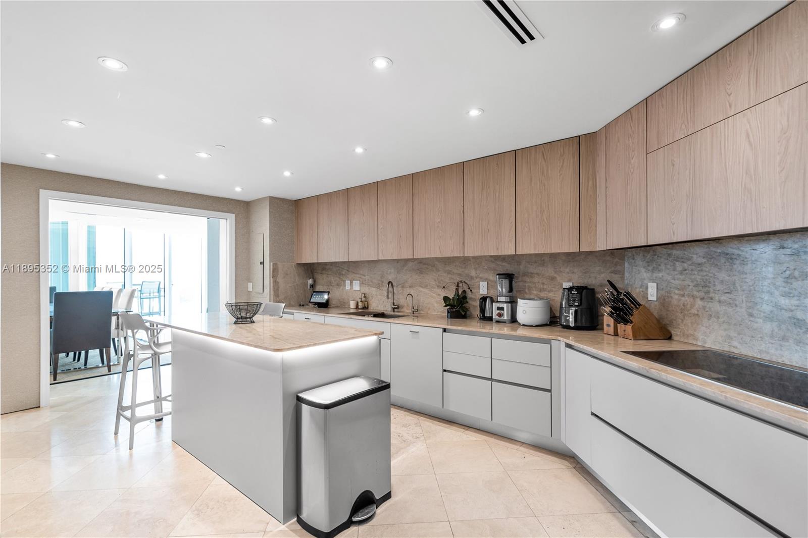 1643 Brickell Avenue, Unit 3501 Miami, FL 33129 - Photo 21 of 91