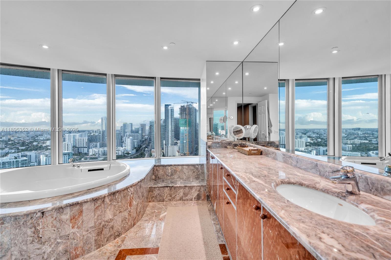 1643 Brickell Avenue, Unit 3501 Miami, FL 33129 - Photo 30 of 91