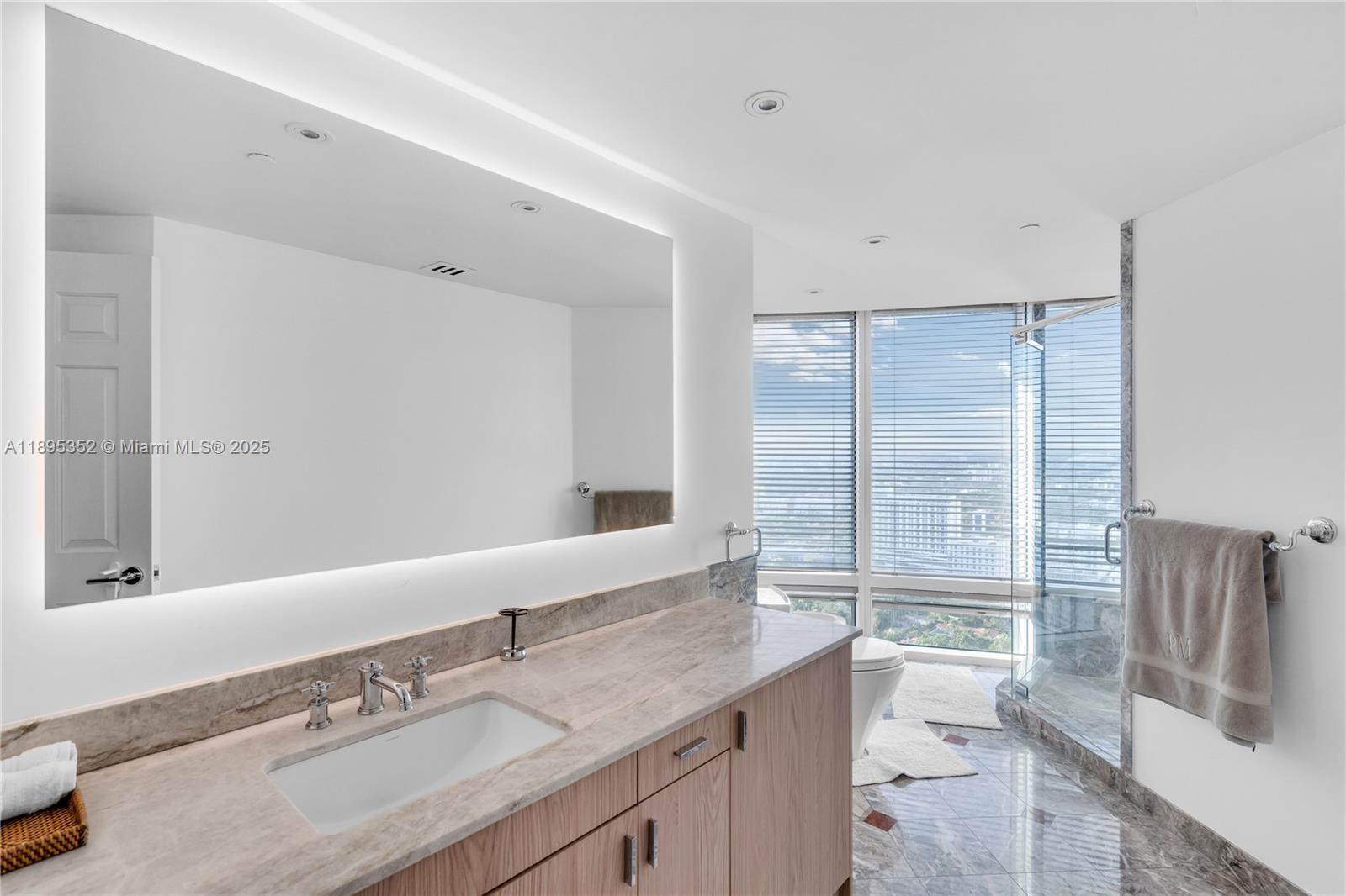 1643 Brickell Avenue, Unit 3501 Miami, FL 33129 - Photo 42 of 91