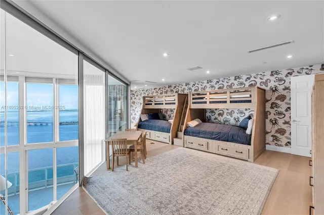 a view of a multi story building