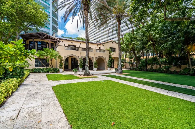 $32,500 | 1643 Brickell Avenue, Unit 3501, Miami, FL 33129