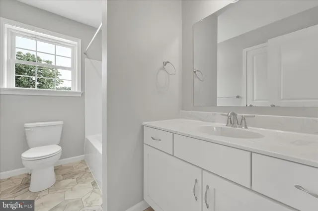 $478,900 | 227 Pilgrim Drive, Lancaster, PA 17603