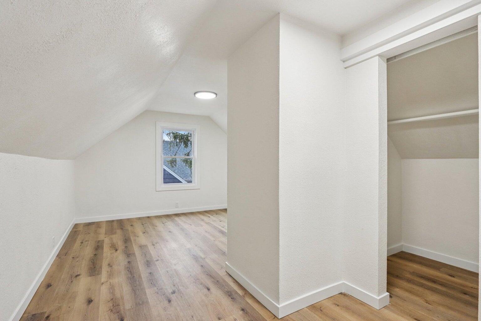 5129 North 62nd Street Milwaukee, WI 53218 - Photo 13 of 24 20260107175803615028000000-o