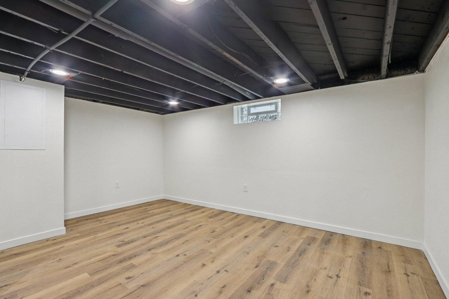 5129 North 62nd Street Milwaukee, WI 53218 - Photo 17 of 24 20260107175953724179000000-o