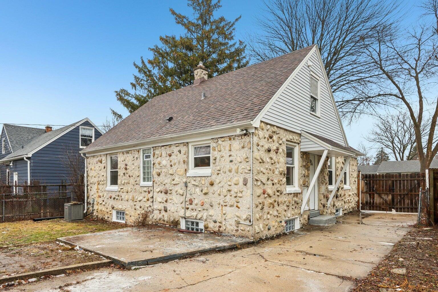5129 North 62nd Street Milwaukee, WI 53218 - Photo 22 of 24 20260107180157598500000000-o