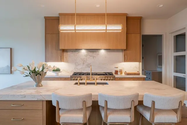 $2,375,000 | 11540 Deer Rdg Drive, Olathe, KS 66061