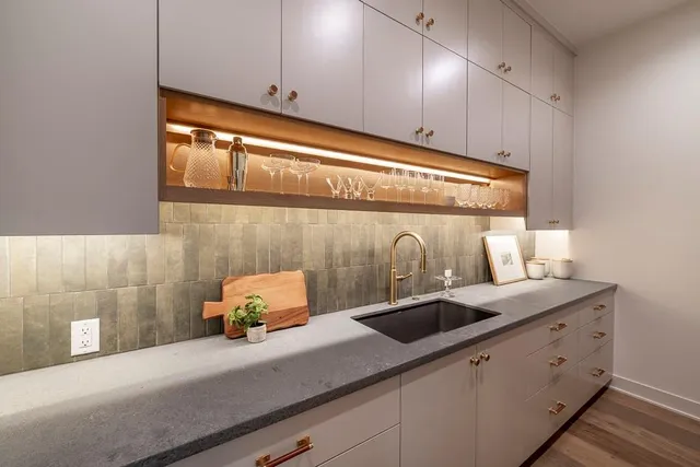 $2,375,000 | 11540 Deer Rdg Drive, Olathe, KS 66061