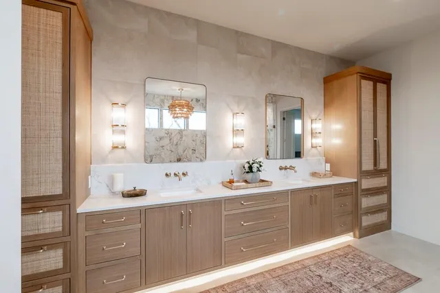 $2,375,000 | 11540 Deer Rdg Drive, Olathe, KS 66061