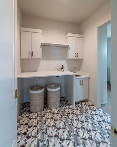 $2,375,000 | 11540 Deer Rdg Drive, Olathe, KS 66061