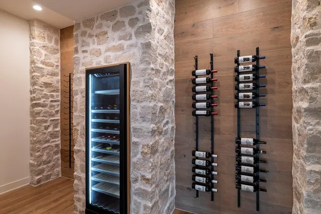 $2,375,000 | 11540 Deer Rdg Drive, Olathe, KS 66061