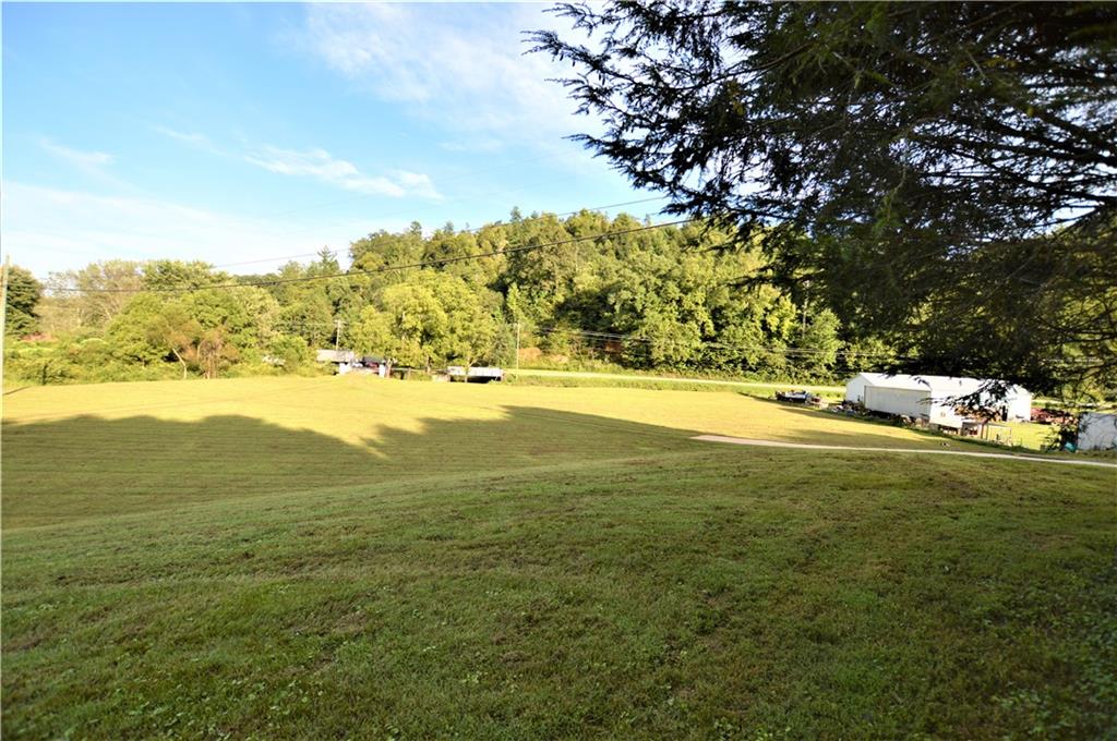 3213 Warrior Road Lenoir, NC 28645 - Photo 2 of 31 Gallery Image 2