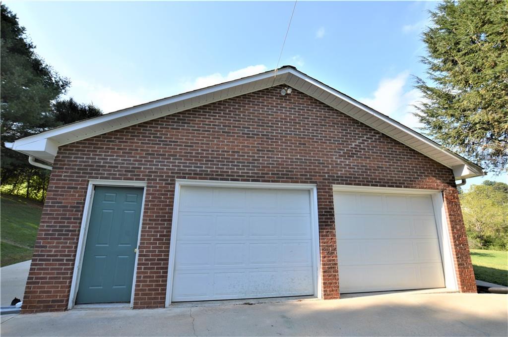 3213 Warrior Road Lenoir, NC 28645 - Photo 29 of 31 Gallery Image 29