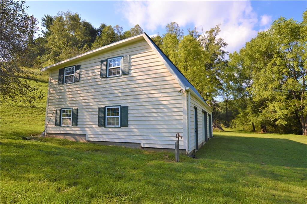 3213 Warrior Road Lenoir, NC 28645 - Photo 5 of 31 Gallery Image 5