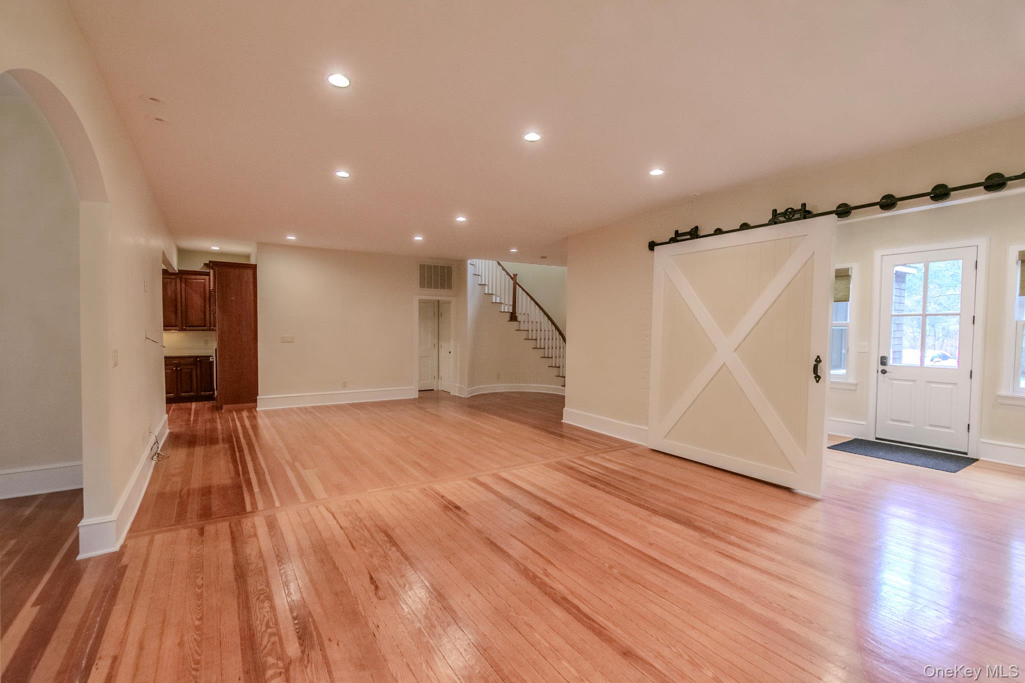 54 East Lake Stable Road Tuxedo Park, NY 10987 - Photo 12 of 31 Entrance foyer with light hardwood / wood-style floors