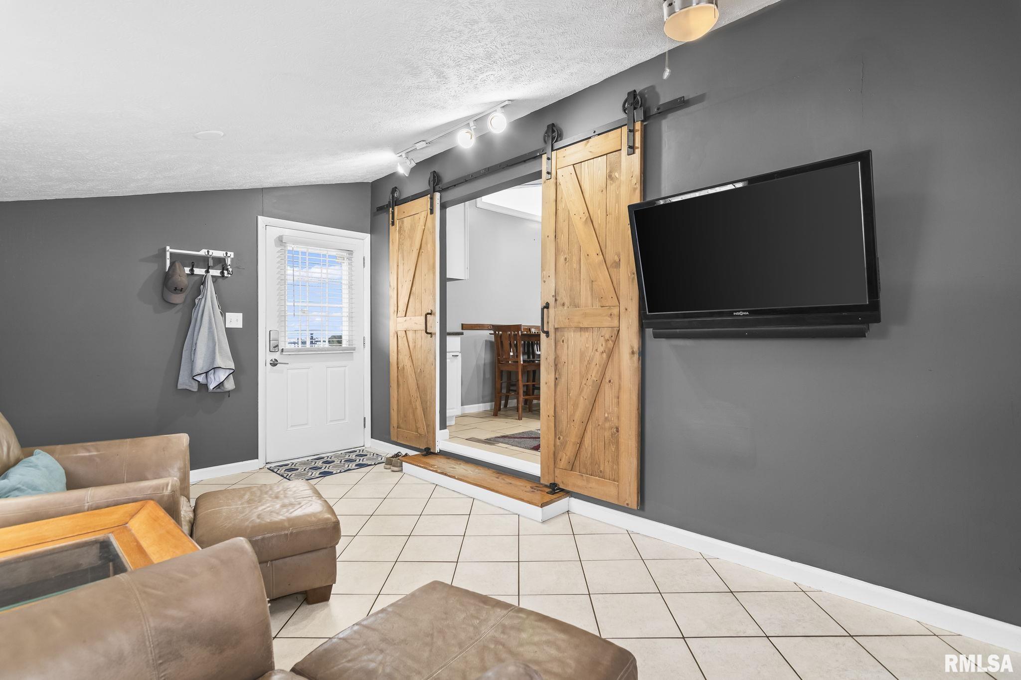 2264 East Eleanor Avenue Springfield, IL 62702 - Photo 12 of 38