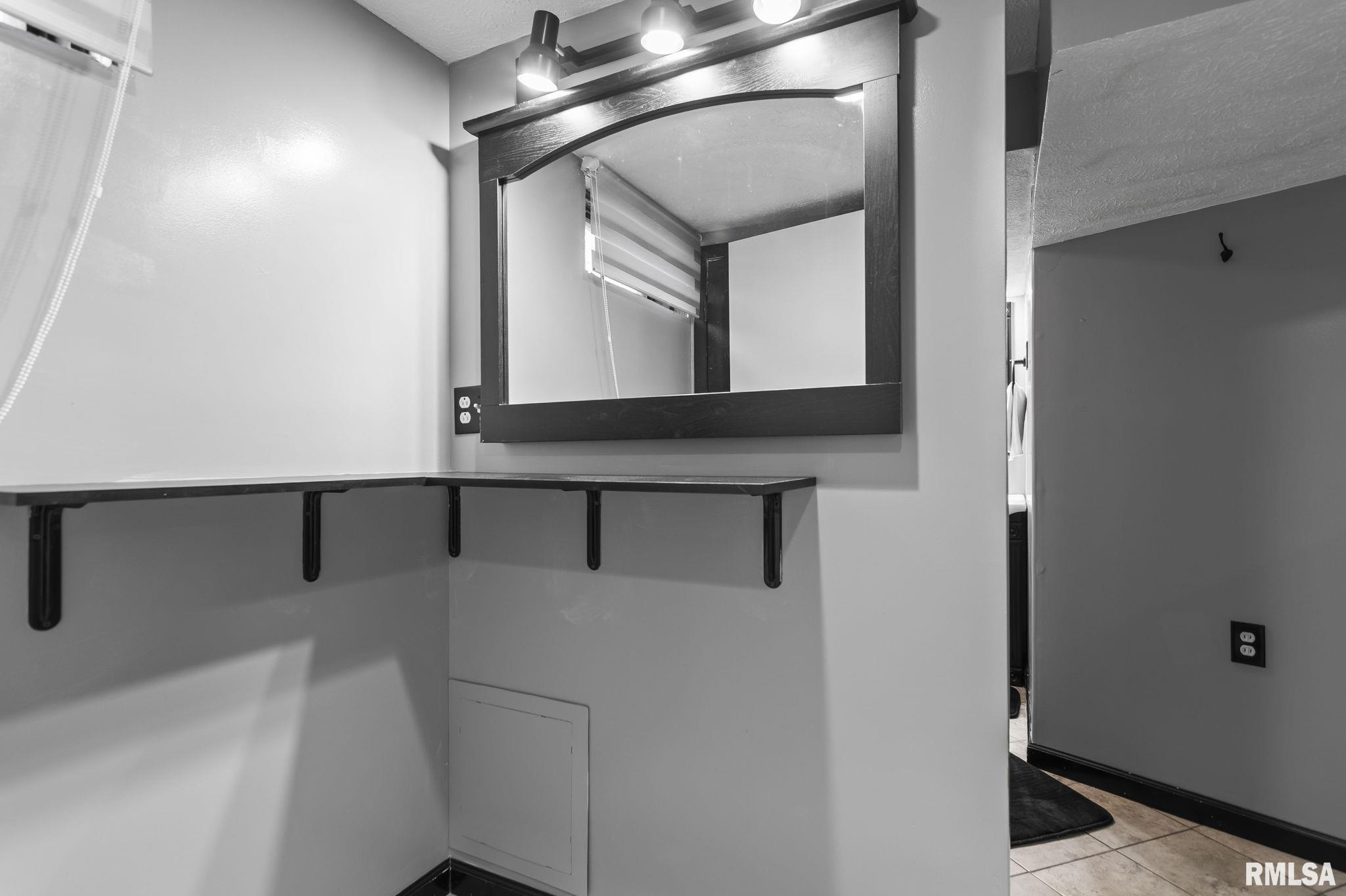 2264 East Eleanor Avenue Springfield, IL 62702 - Photo 33 of 38