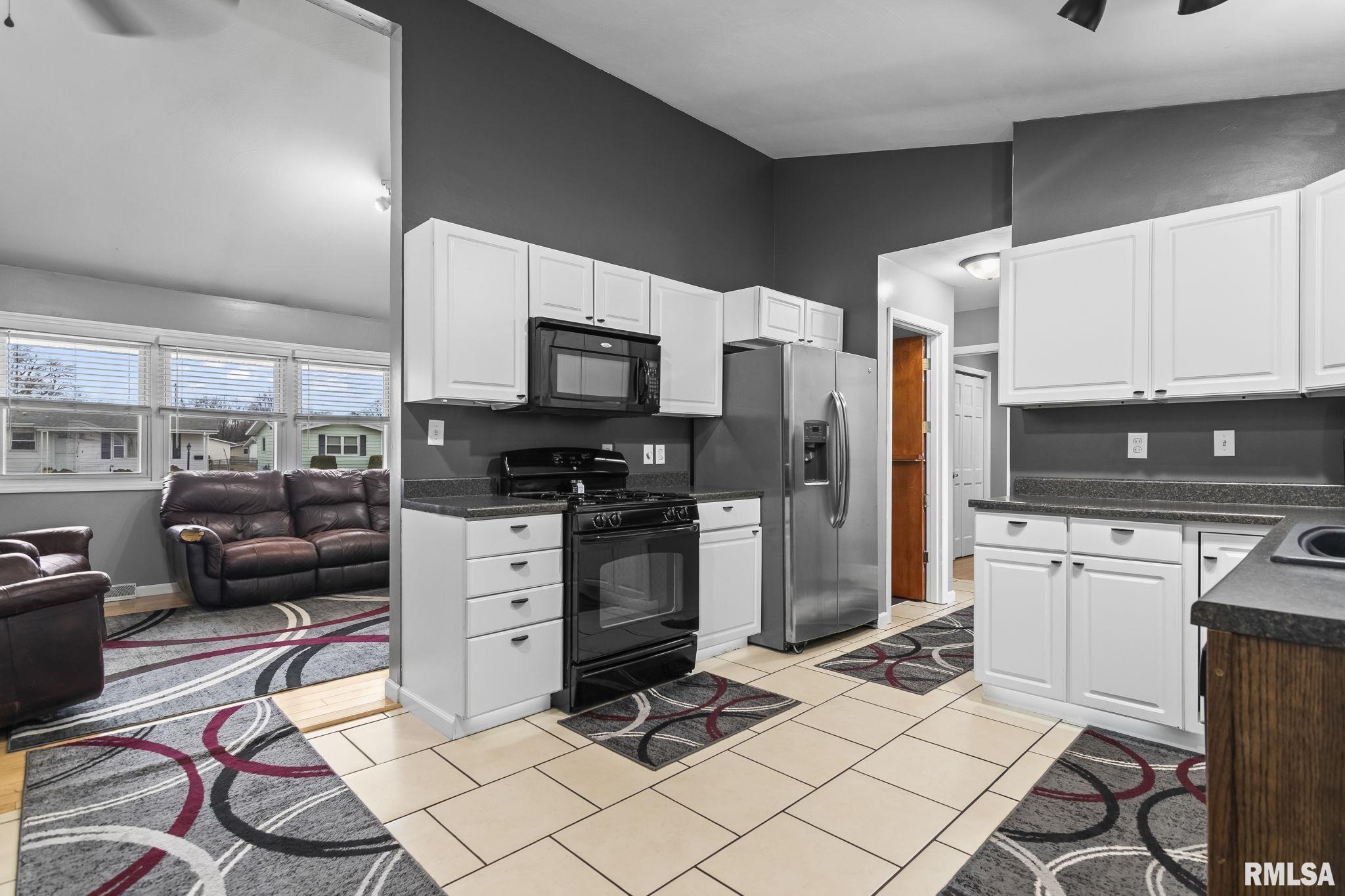 2264 East Eleanor Avenue Springfield, IL 62702 - Photo 7 of 38