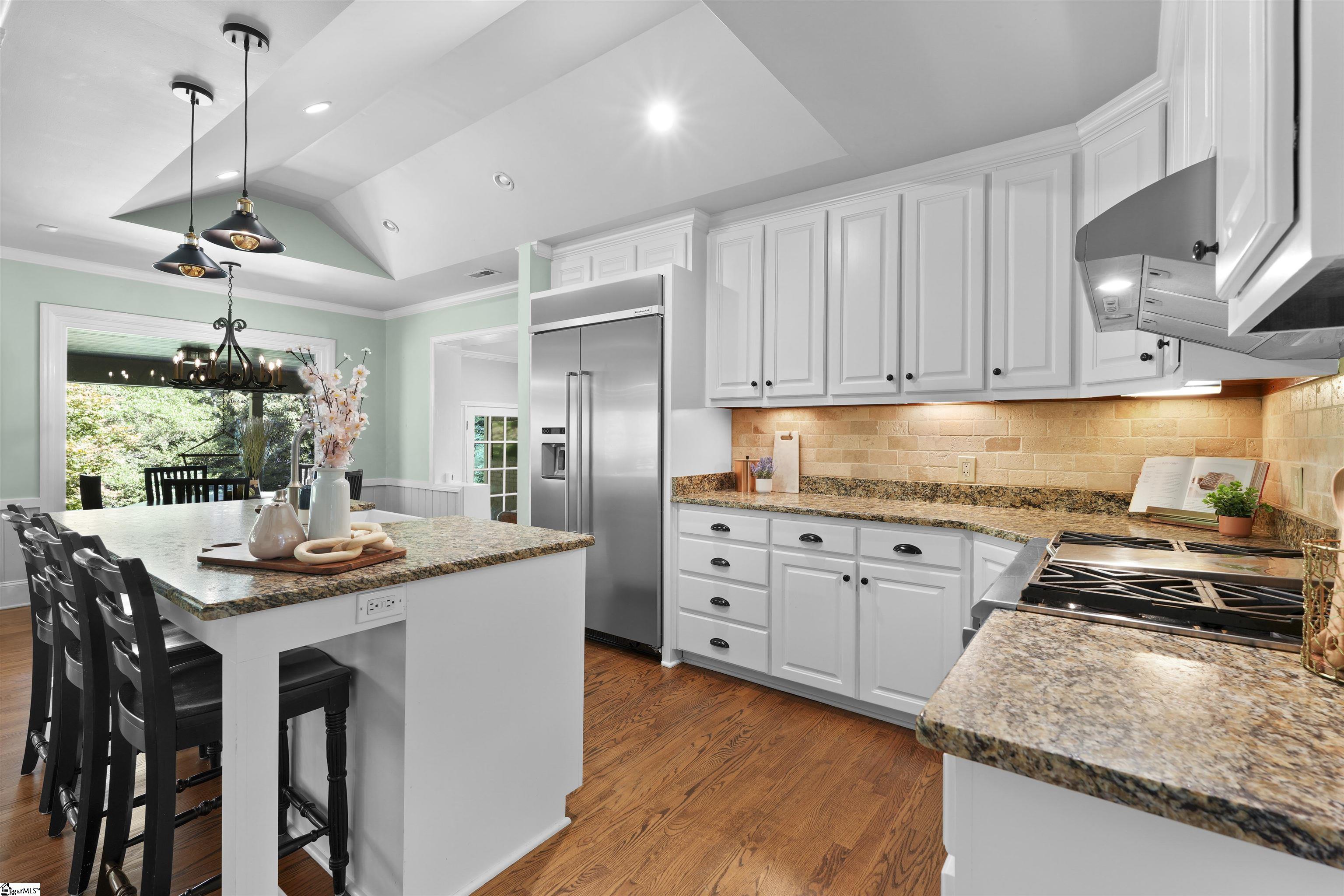 207 Rockingham Road Greenville, SC 29607 - Photo 15 of 35