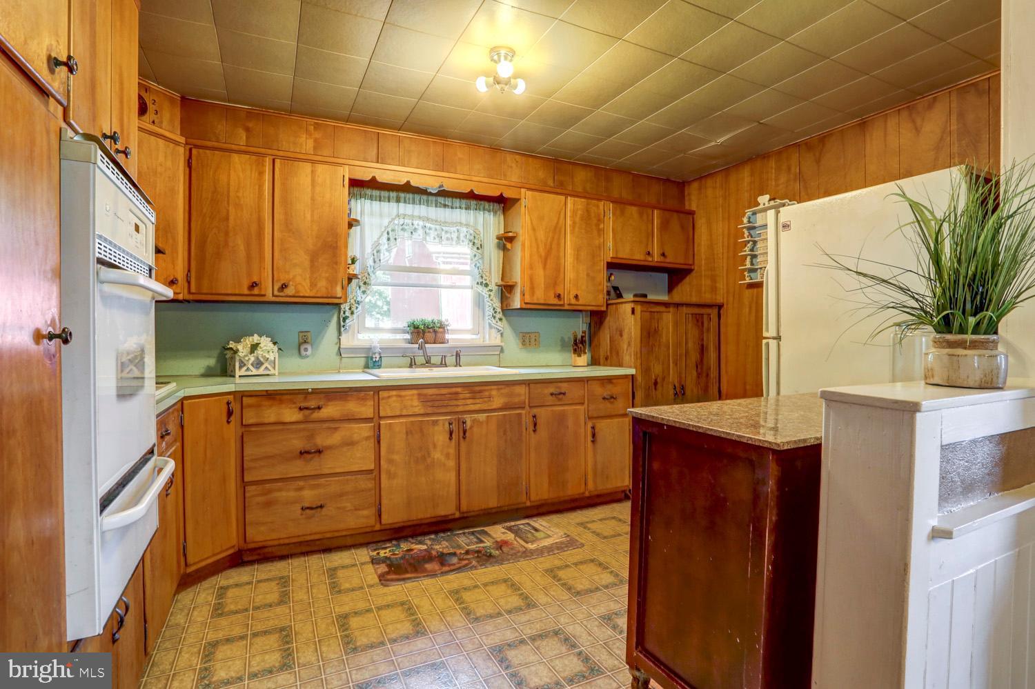 1232 Reading Road Denver, PA 17517 - Photo 26 of 50 Kitchen