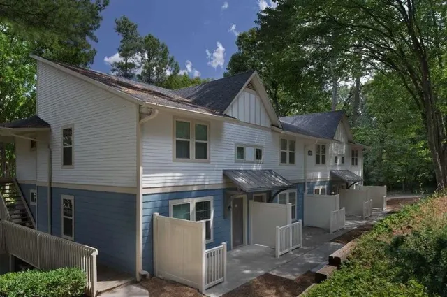 $1,390 | 3900 Paces Walk Southeast, Unit 2616B, Atlanta, GA 30339