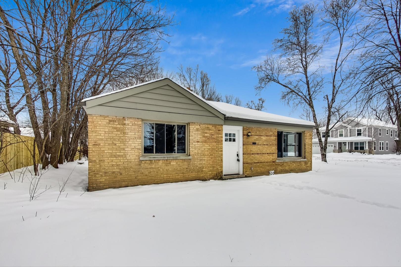 630 Hampton Terrace Libertyville, IL 60048 - Photo 2 of 27