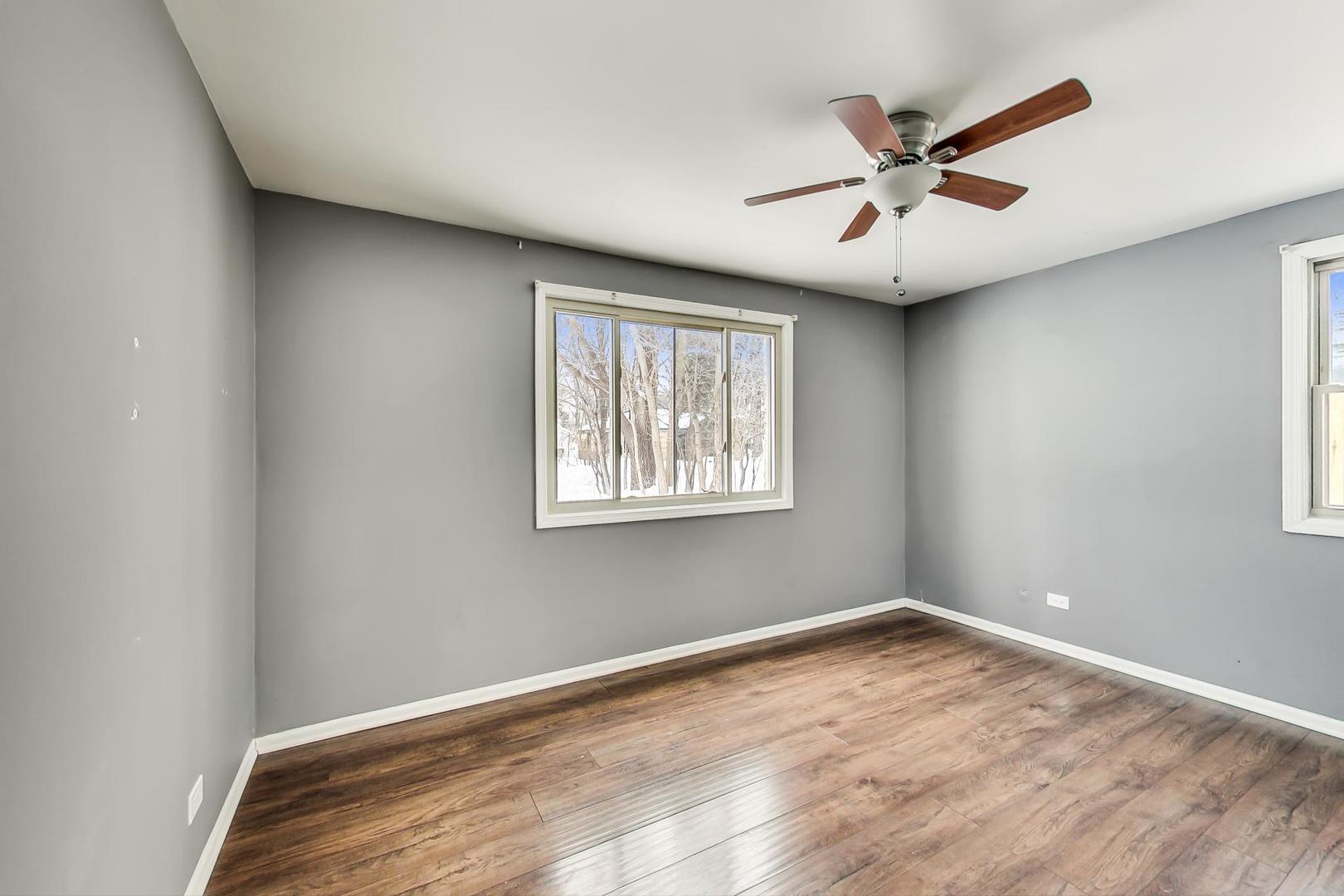 630 Hampton Terrace Libertyville, IL 60048 - Photo 12 of 27