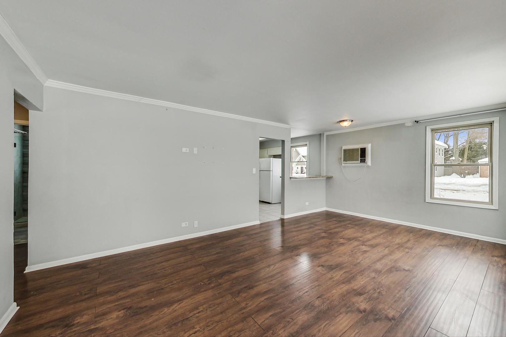630 Hampton Terrace Libertyville, IL 60048 - Photo 4 of 27