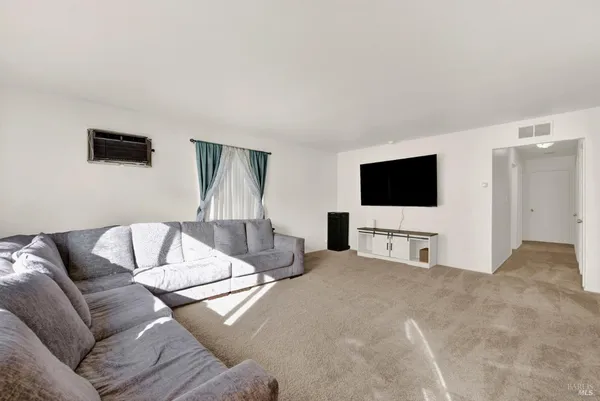 $439,000 | 606 East Tennessee Street, Fairfield, CA 94533