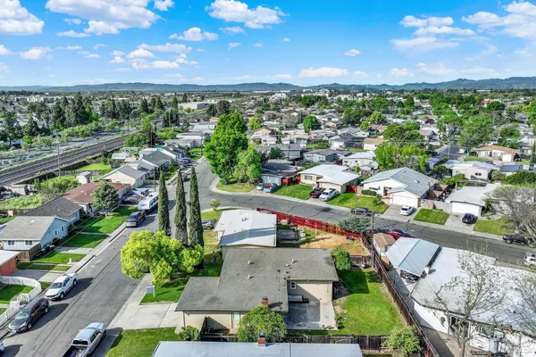 $439,000 | 606 East Tennessee Street, Fairfield, CA 94533
