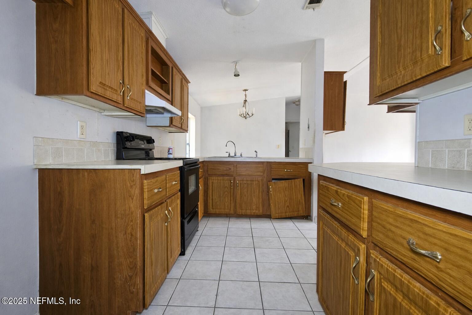 424 West 60th Street Jacksonville, FL 32208 - Photo 17 of 21 ChatGPT Image Dec 19, 2025, 11_00_45 AM