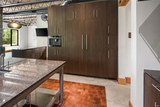 a view of a house with a outdoor space