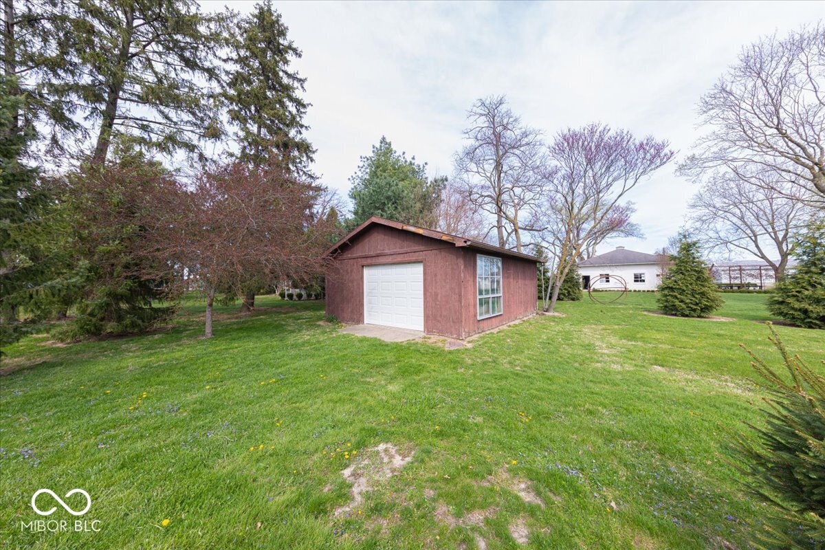 2215 West State Street Pendleton, IN 46064 - Photo 14 of 46