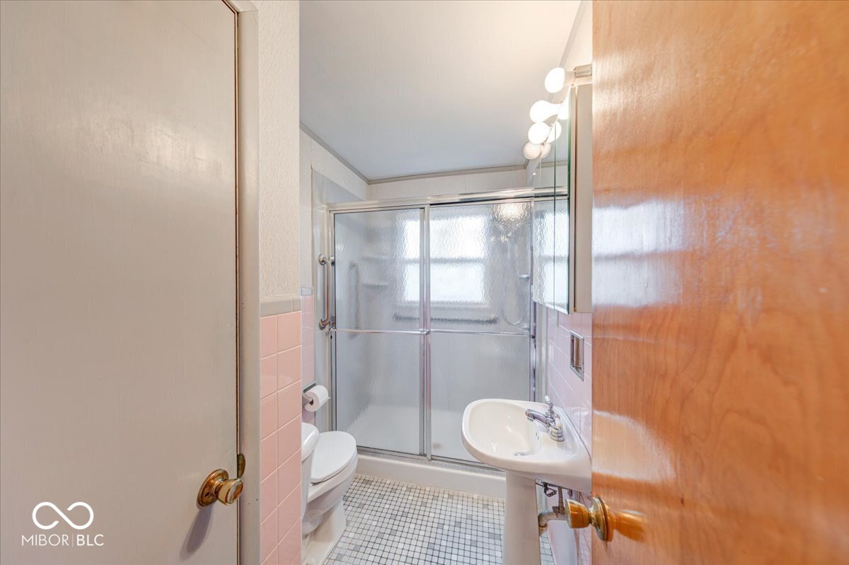 2215 West State Street Pendleton, IN 46064 - Photo 34 of 46