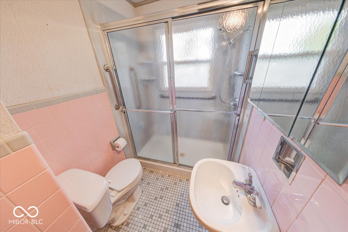 2215 West State Street Pendleton, IN 46064 - Photo 35 of 46