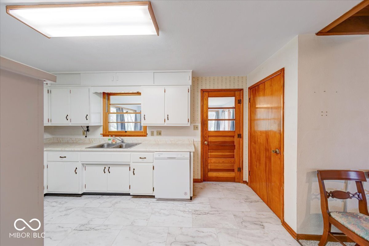 2215 West State Street Pendleton, IN 46064 - Photo 38 of 46