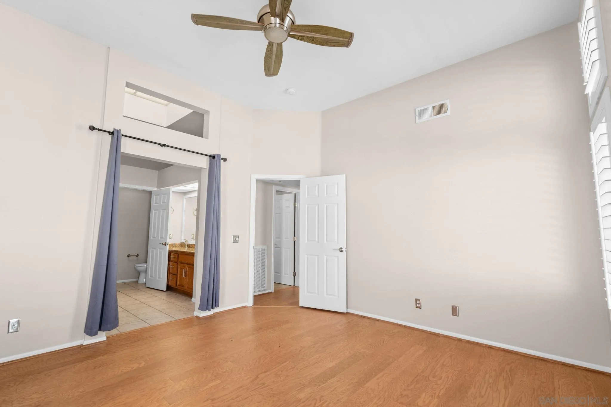 9338 Babauta Road, Unit 78 San Diego, CA 92129 - Photo 11 of 26 a view of an empty room
