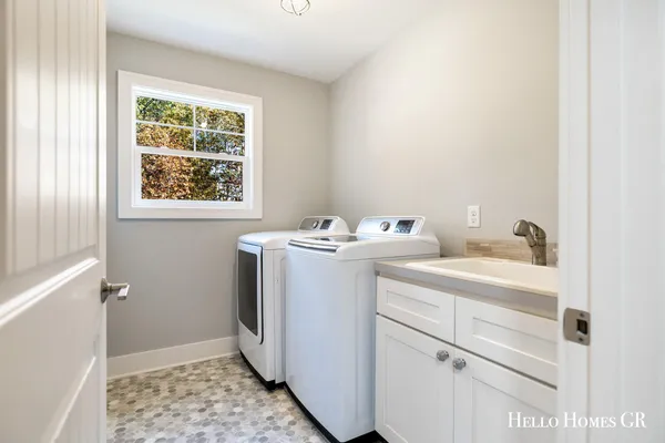 $505,000 | 4356 Amazon Drive, Lowell, MI 49331