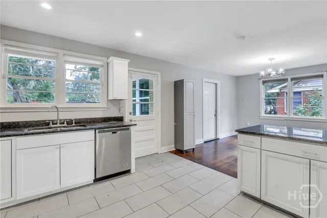 $2,100 | 5215 Habersham Street, Savannah, GA 31405