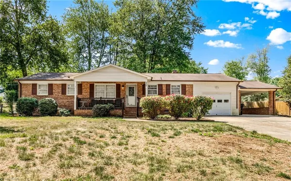 $295,000 | 5924 Timberwood Trail, Kernersville, NC 27284