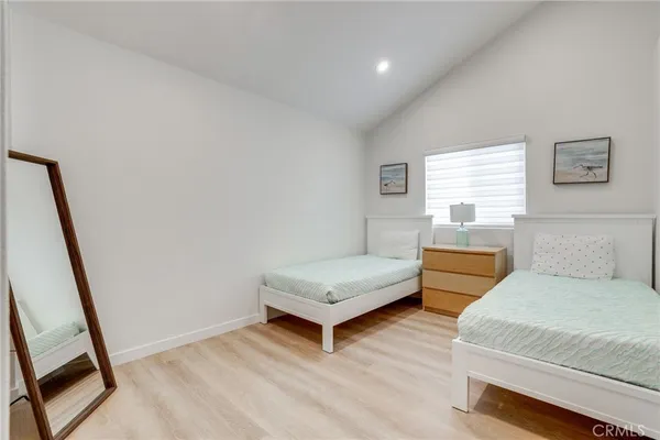 $6,195 | 118 18th Street, Huntington Beach, CA 92648