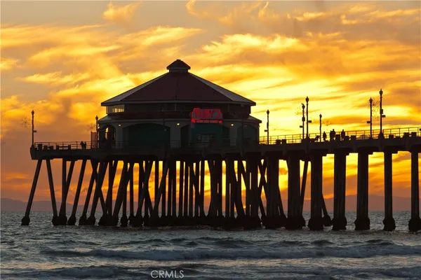 $6,195 | 118 18th Street, Huntington Beach, CA 92648