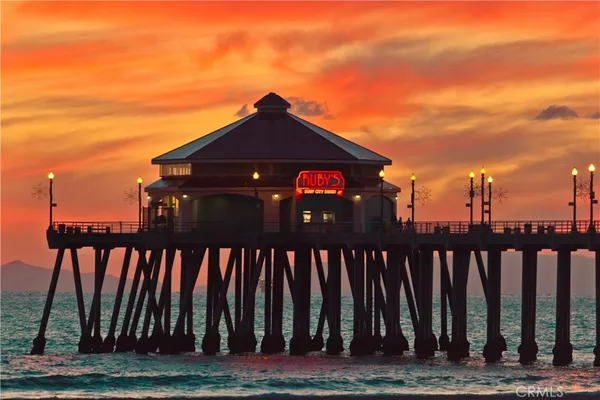 $6,195 | 118 18th Street, Huntington Beach, CA 92648