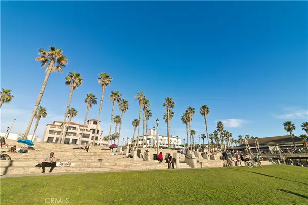 $6,195 | 118 18th Street, Huntington Beach, CA 92648