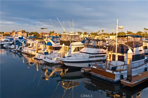 $6,195 | 118 18th Street, Huntington Beach, CA 92648