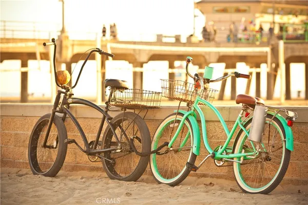 $6,195 | 118 18th Street, Huntington Beach, CA 92648