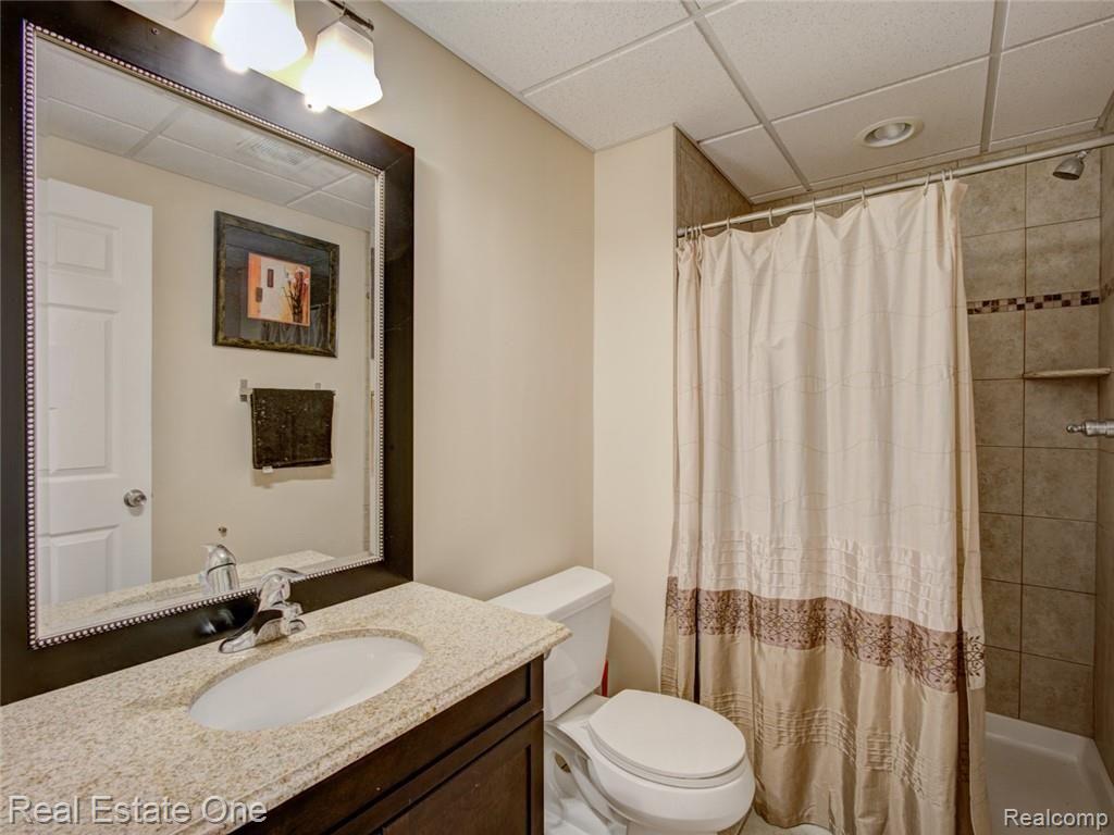 708 Enchantment Drive Rochester, MI 48307 - Photo 35 of 39 DSC00324_5_6.jpg