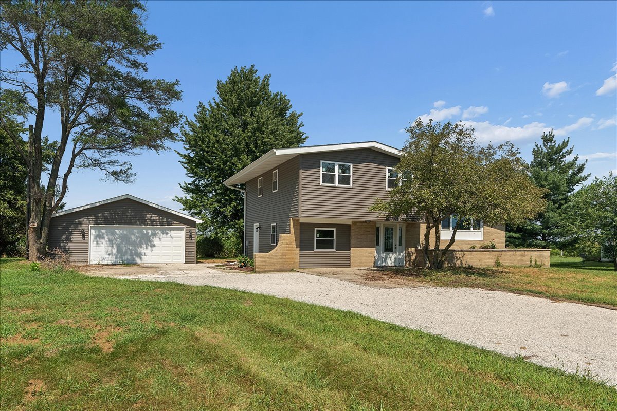 1188 East 3300 North Road Chebanse, IL 60922 - Photo 2 of 30 Gallery Image 2