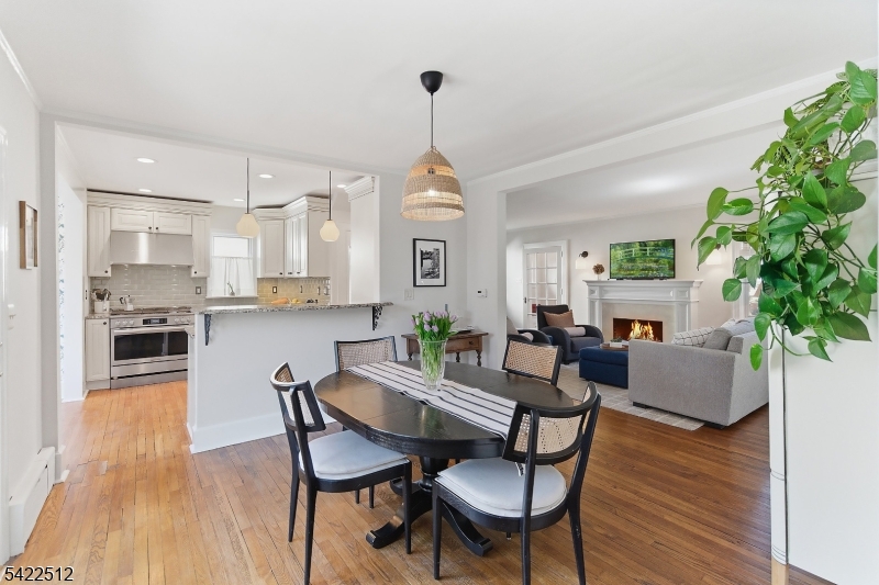 894 Ridgewood Road Millburn, NJ 07041 - Photo 11 of 39