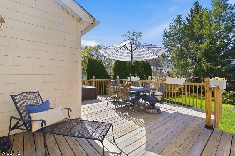 894 Ridgewood Road Millburn, NJ 07041 - Photo 30 of 39