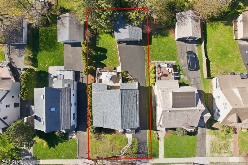 894 Ridgewood Road Millburn, NJ 07041 - Photo 33 of 39